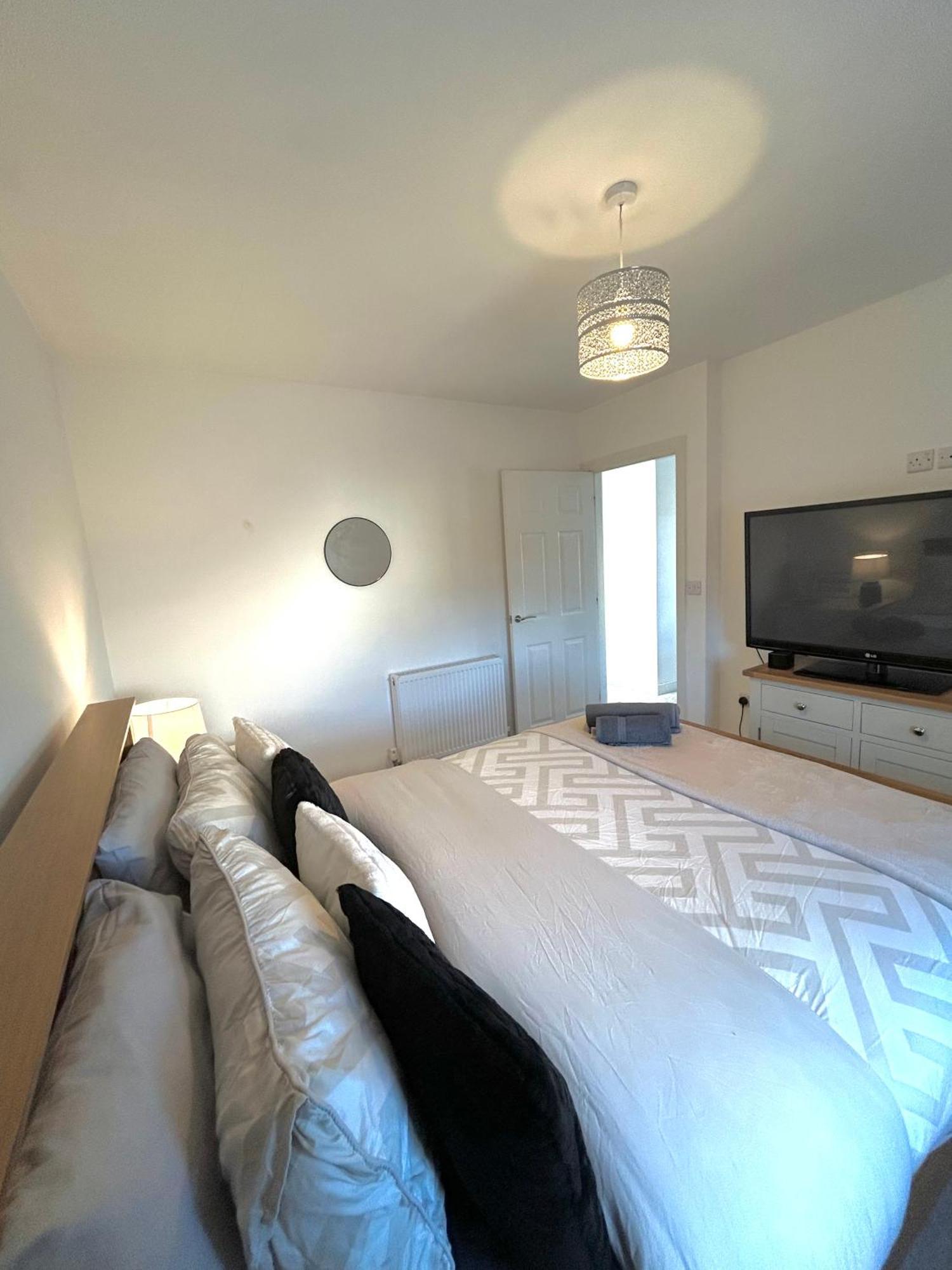 Luxury Countryside Stay - Waters Upton, Telford Exterior foto
